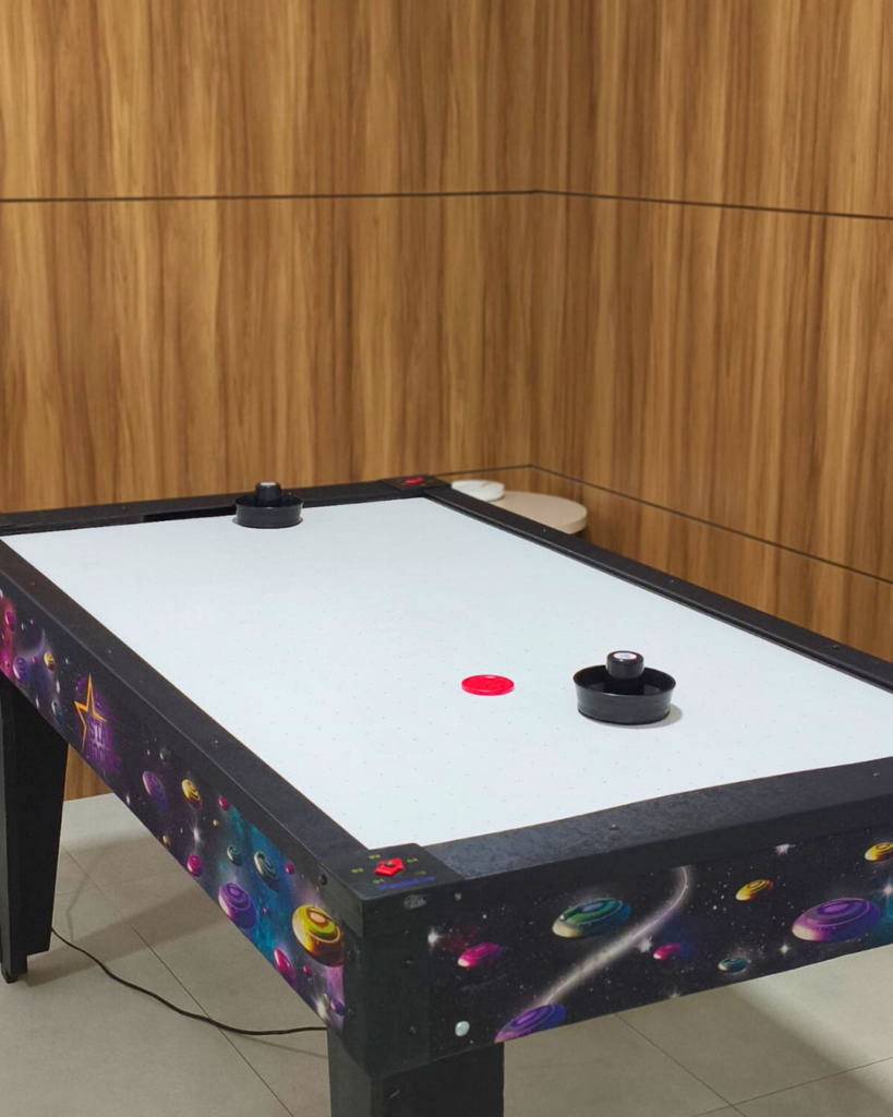 Air Hockey